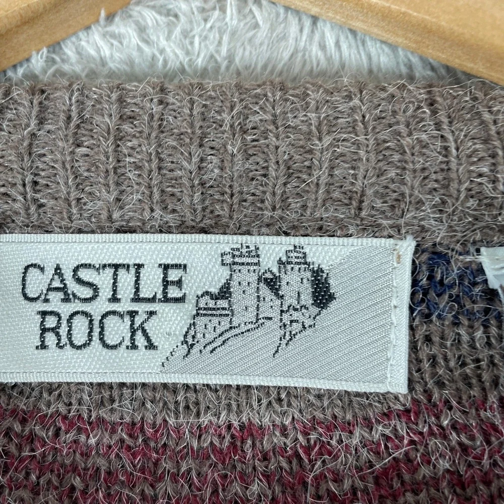 Castle Rock Striped Sweater Mens Small Brown Burgundy Vintage Knit Preppy 80s